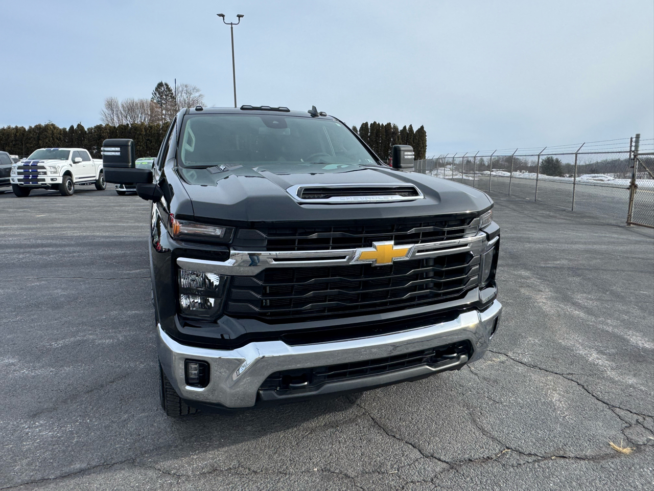 Chevrolet Silverado 2500HD LT Crew Cab Long Box 4WD 2024