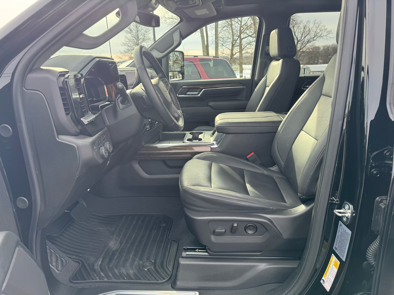 Chevrolet Silverado 2500HD LT Crew Cab Long Box 4WD 2024