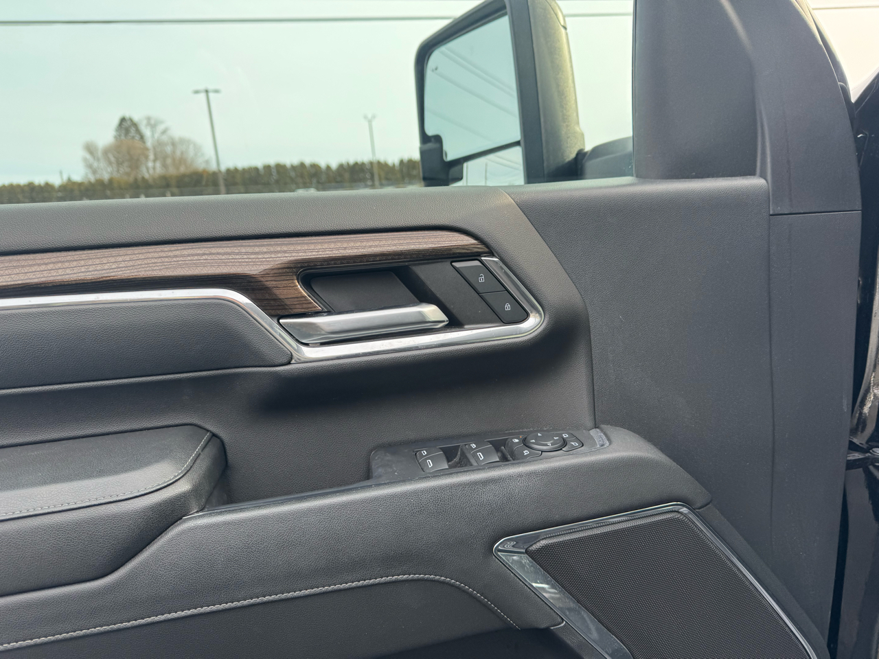 Chevrolet Silverado 2500HD LT Crew Cab Long Box 4WD 2024