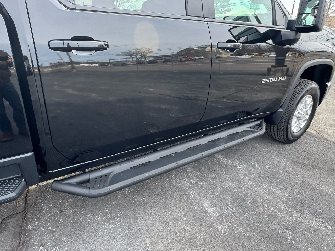 Chevrolet Silverado 2500HD LT Crew Cab Long Box 4WD 2024