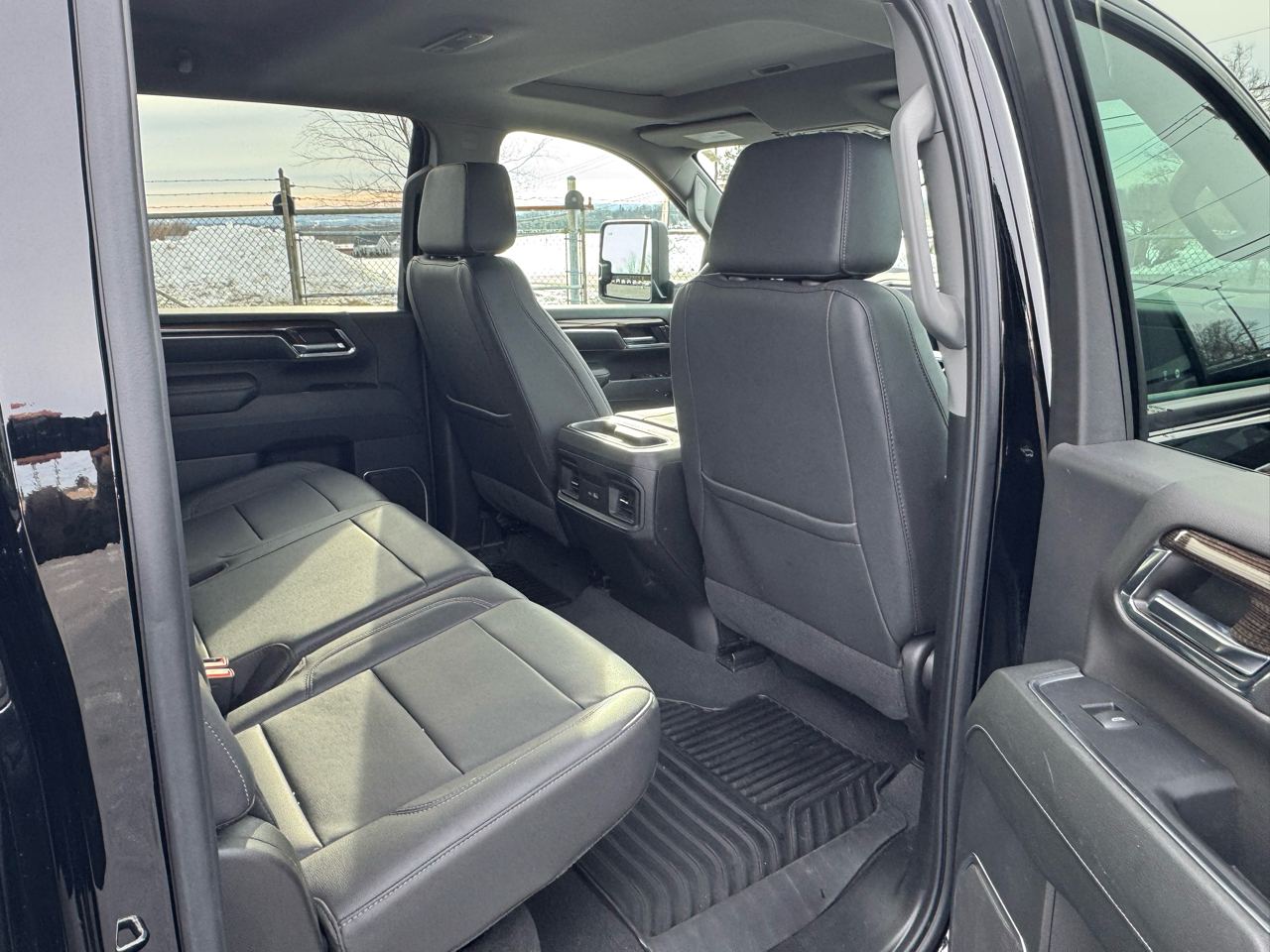 Chevrolet Silverado 2500HD LT Crew Cab Long Box 4WD 2024