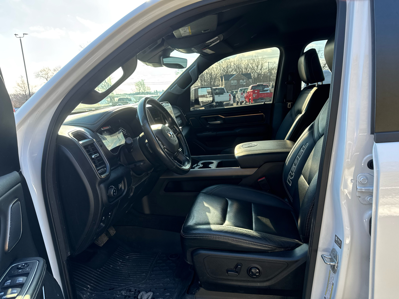 RAM 1500 Rebel Crew Cab SB 4WD 2021