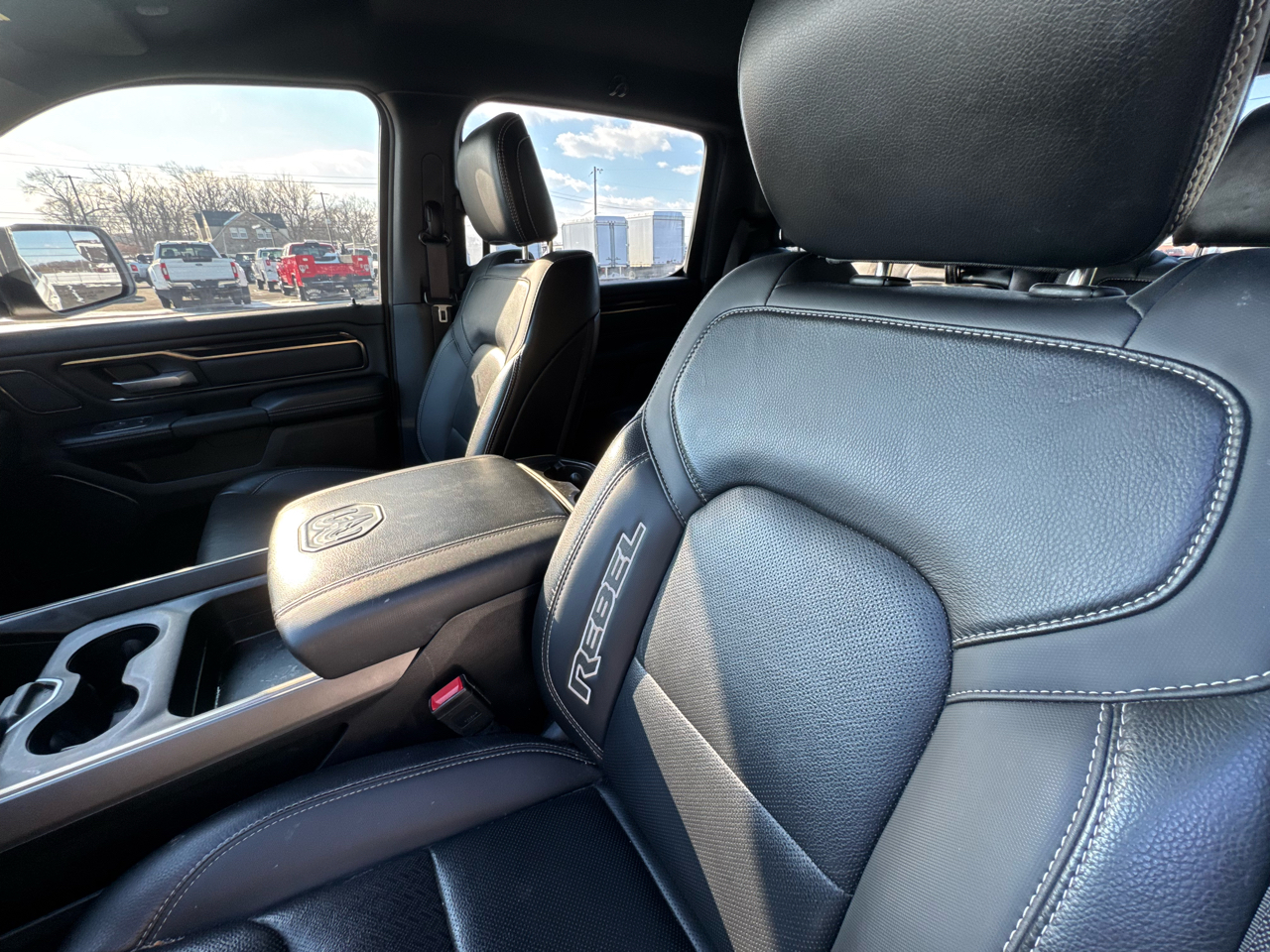 RAM 1500 Rebel Crew Cab SB 4WD 2021