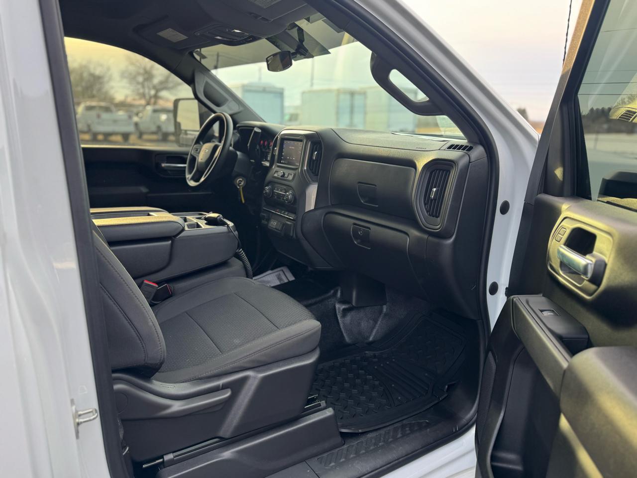 Chevrolet Silverado 3500HD Work Truck 4WD 2023