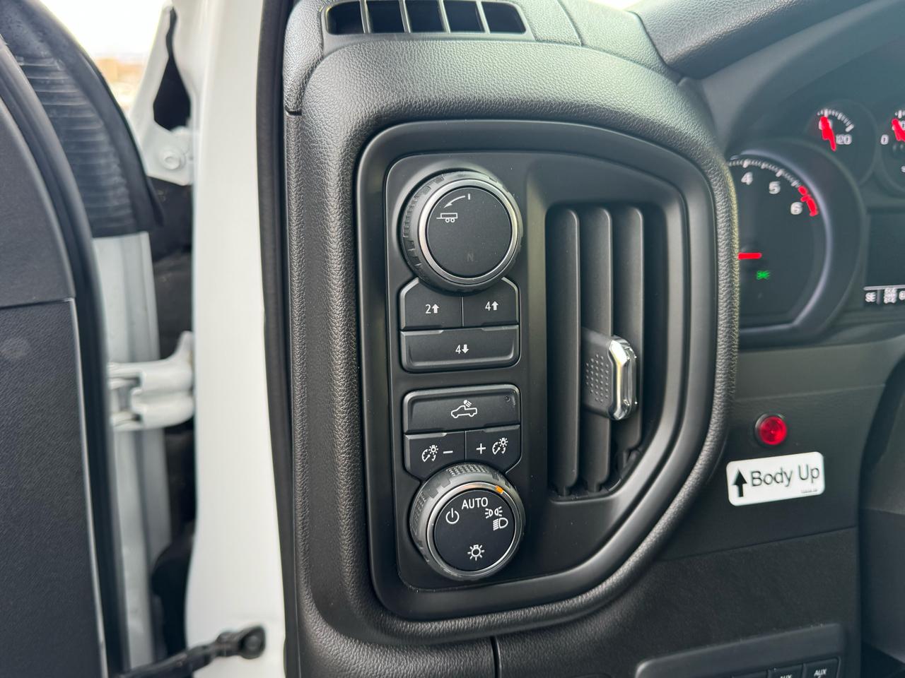 Chevrolet Silverado 3500HD Work Truck 4WD 2023