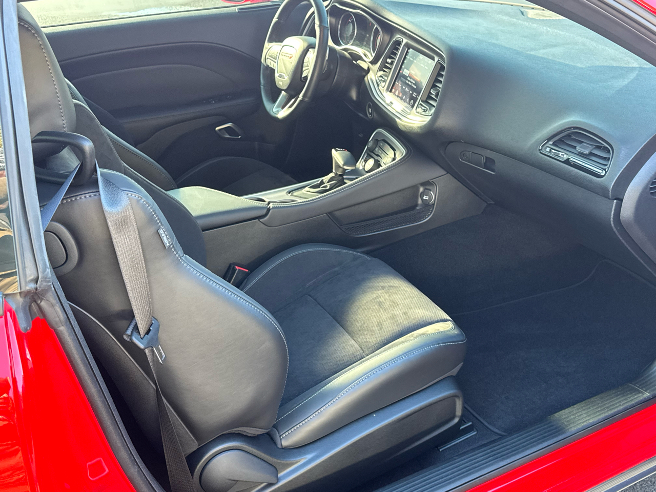 Dodge Challenger  2019