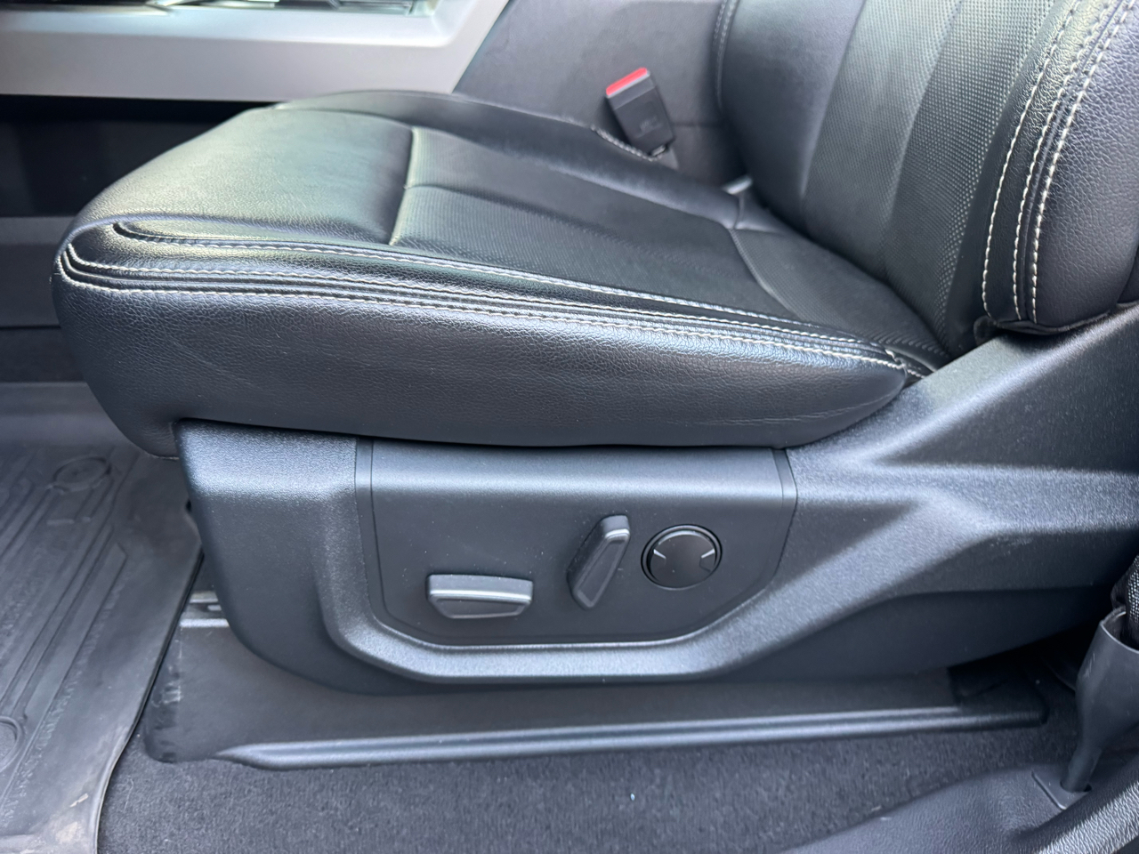 Ford F-350 SD Lariat Crew Cab Short Bed 4WD 2021