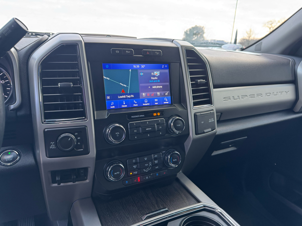 Ford F-350 SD Lariat Crew Cab Short Bed 4WD 2021