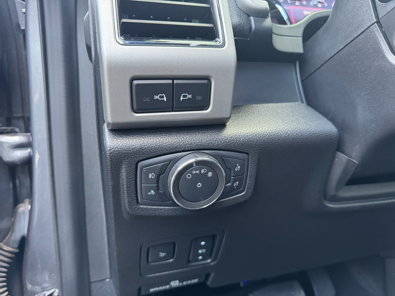 Ford F-350 SD Lariat Crew Cab Short Bed 4WD 2021