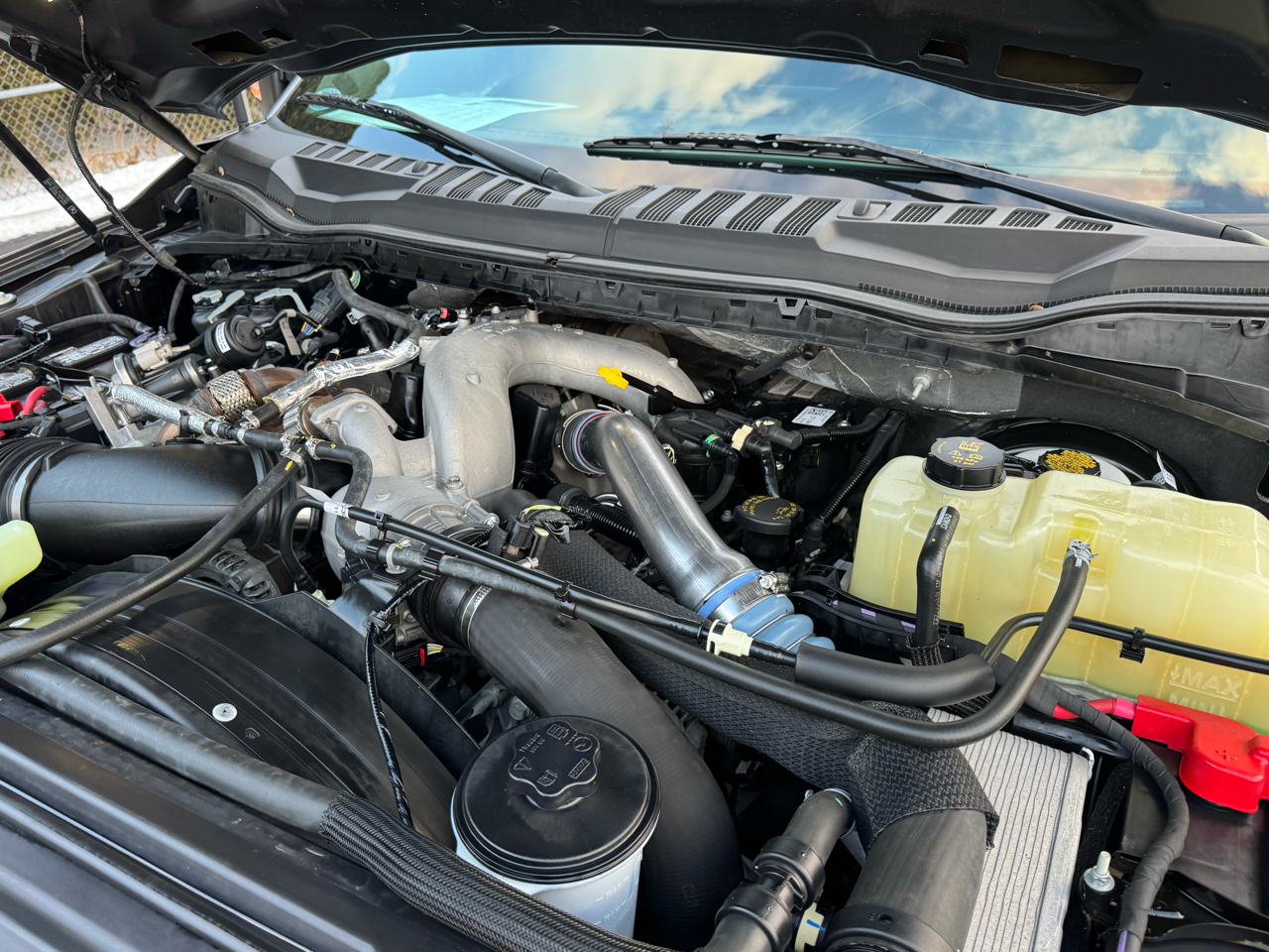 Ford F-350 SD Lariat Crew Cab Short Bed 4WD 2021