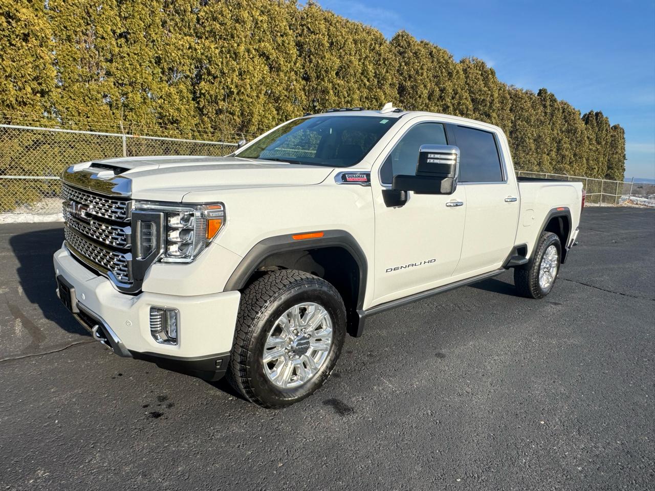 GMC Sierra 2500HD Denali Crew Cab 4WD SB 2022