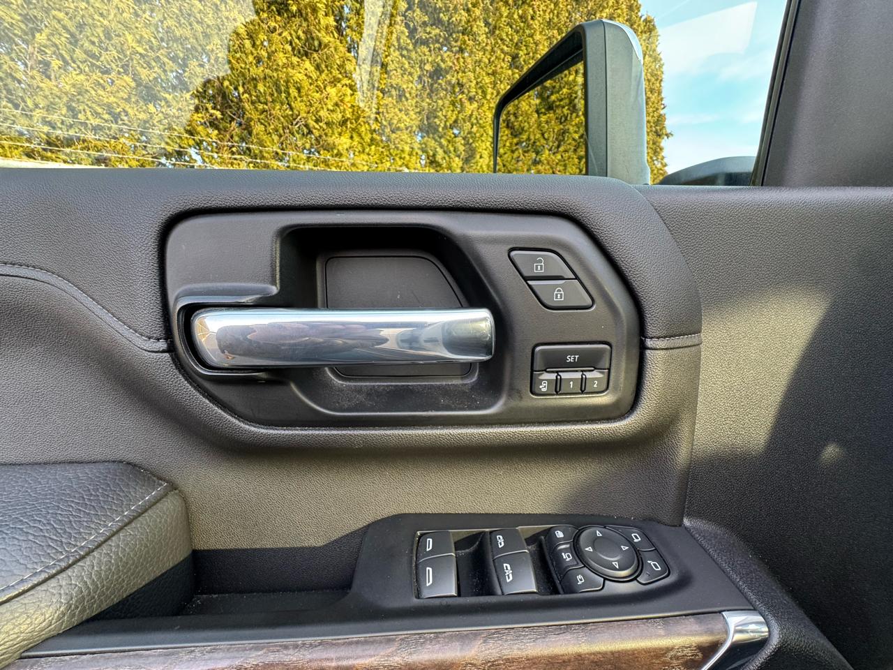 GMC Sierra 2500HD Denali Crew Cab 4WD SB 2022