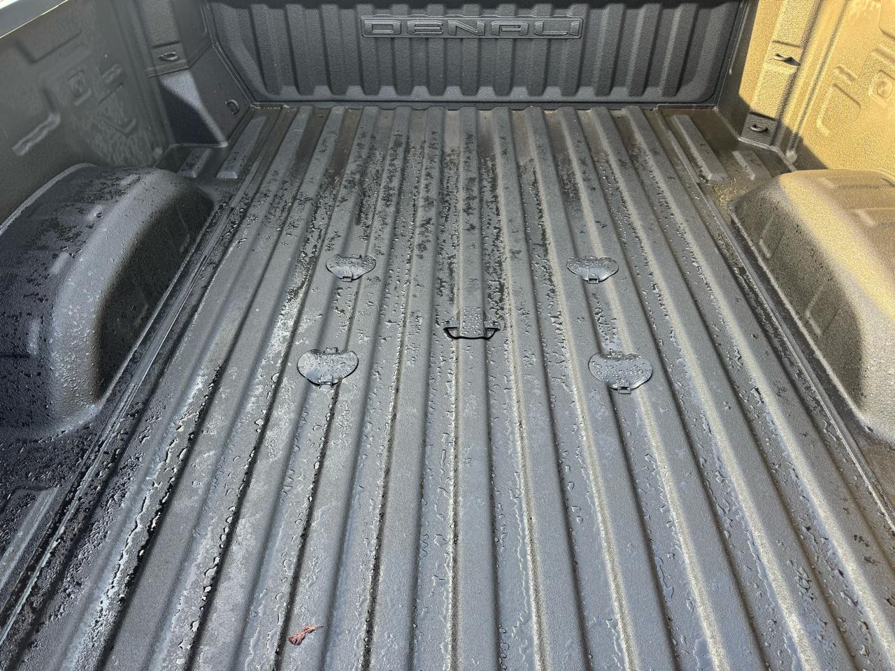 GMC Sierra 2500HD Denali Crew Cab 4WD SB 2022