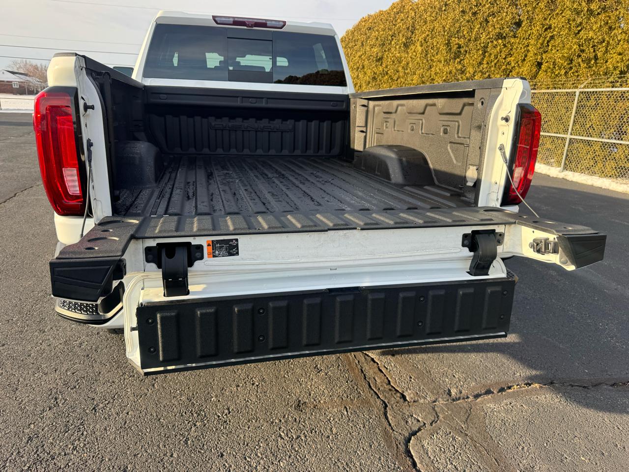 GMC Sierra 2500HD Denali Crew Cab 4WD SB 2022