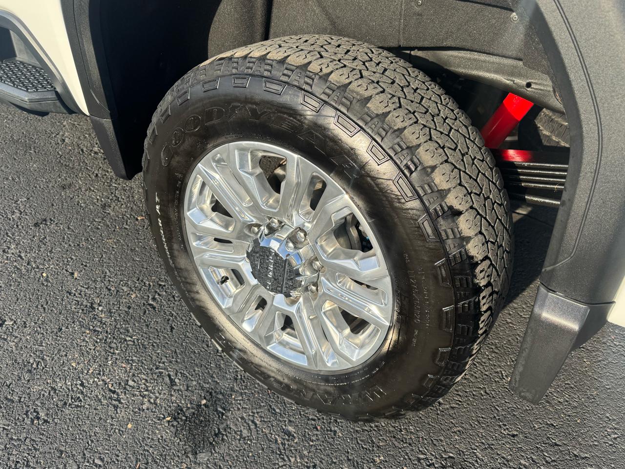 GMC Sierra 2500HD Denali Crew Cab 4WD SB 2022