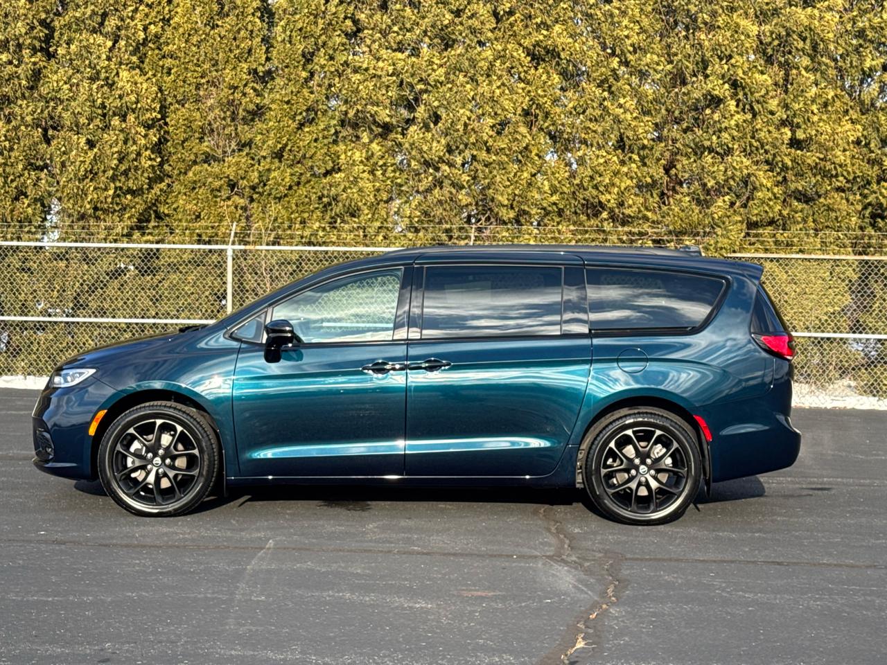 Chrysler Pacifica  2025