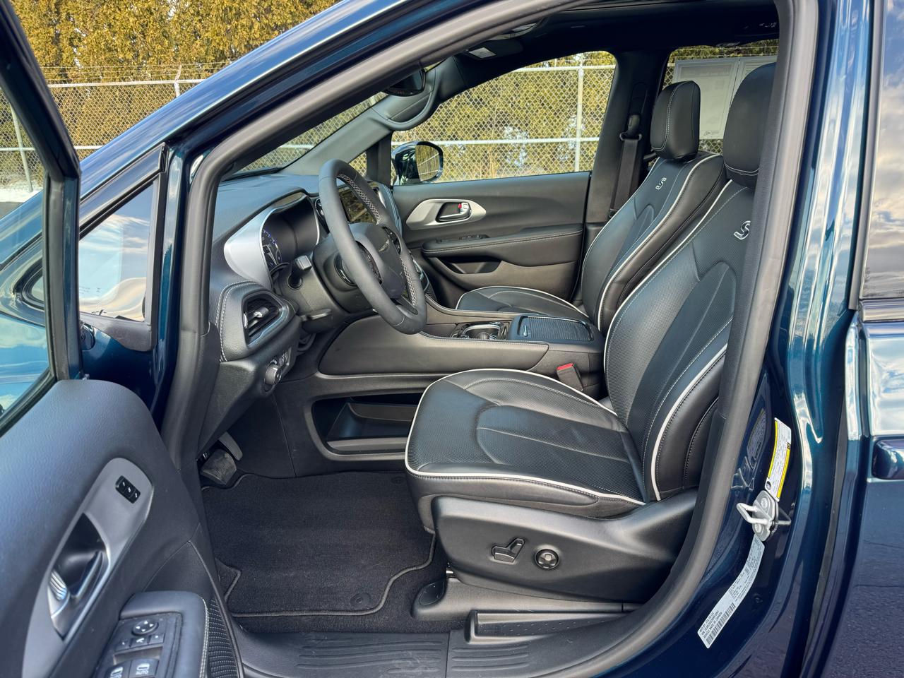 Chrysler Pacifica  2025