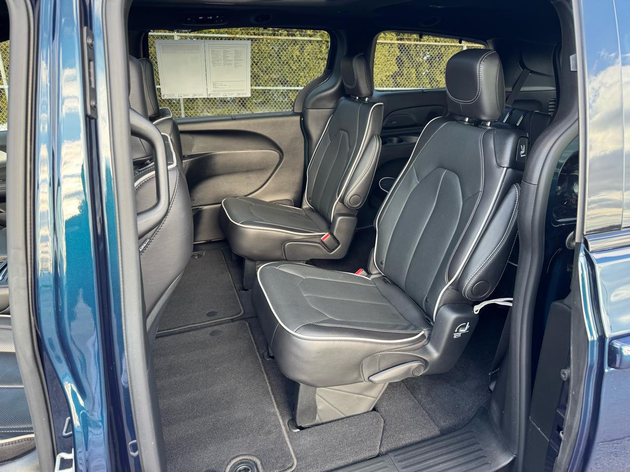 Chrysler Pacifica  2025