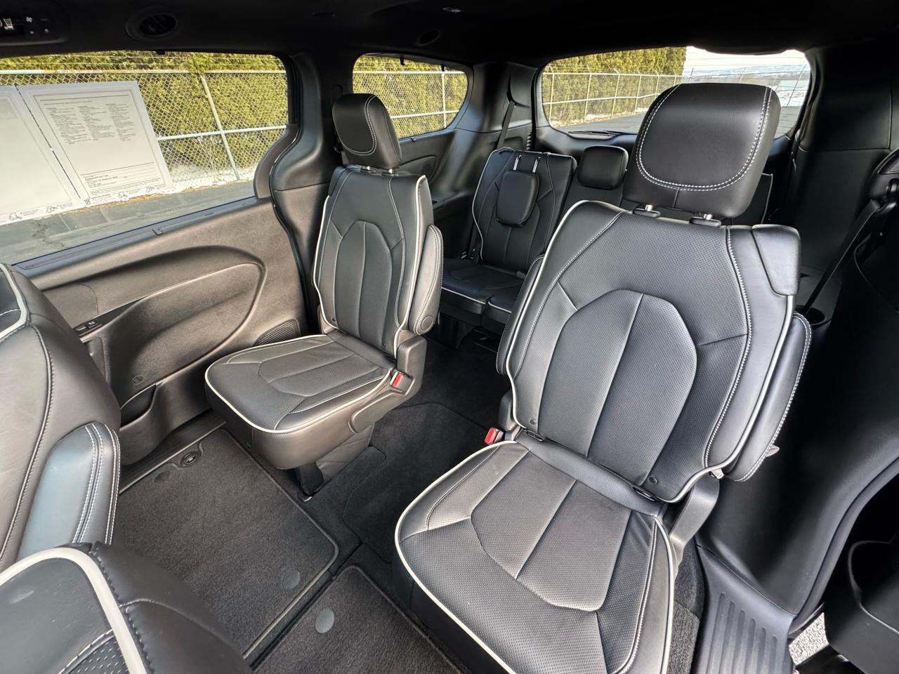 Chrysler Pacifica  2025