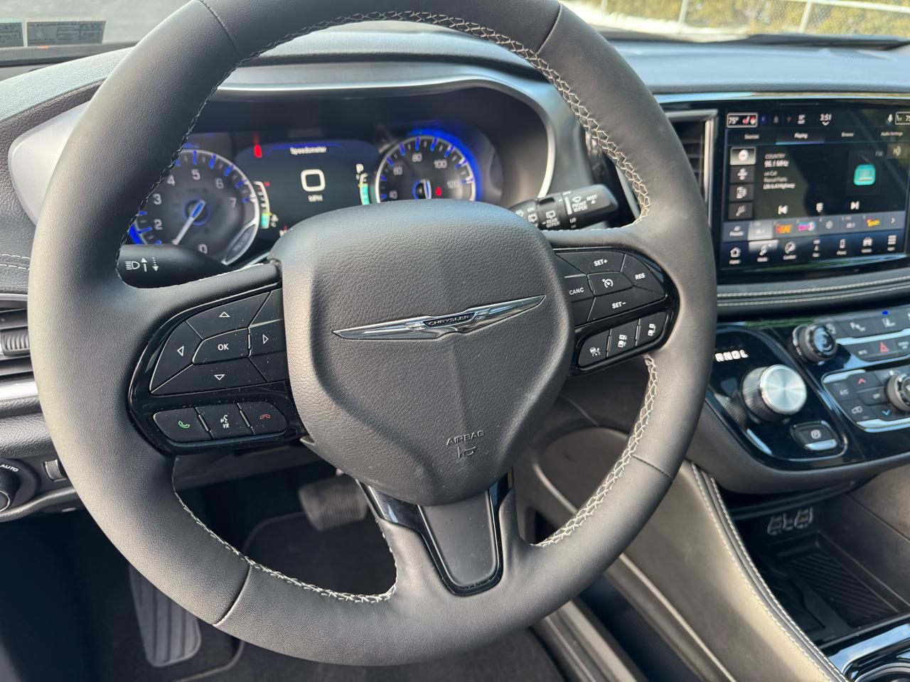 Chrysler Pacifica  2025