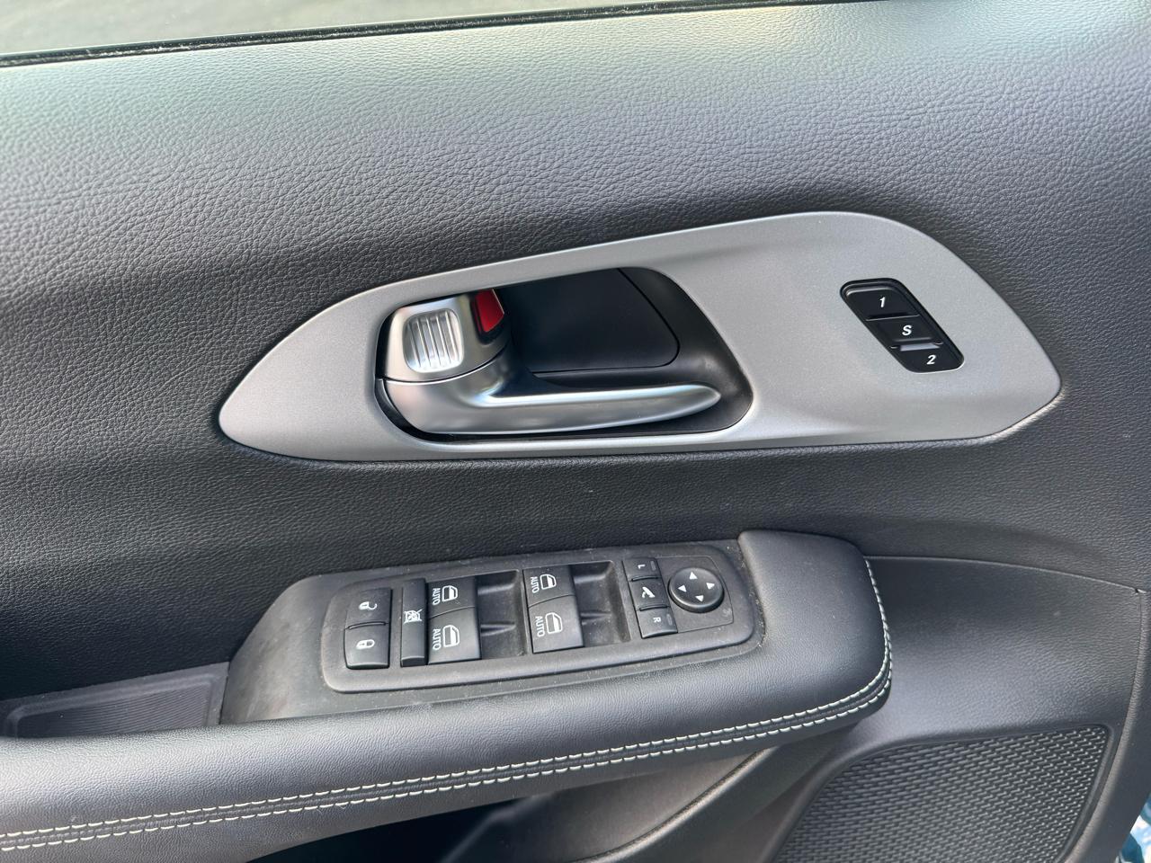 Chrysler Pacifica  2025