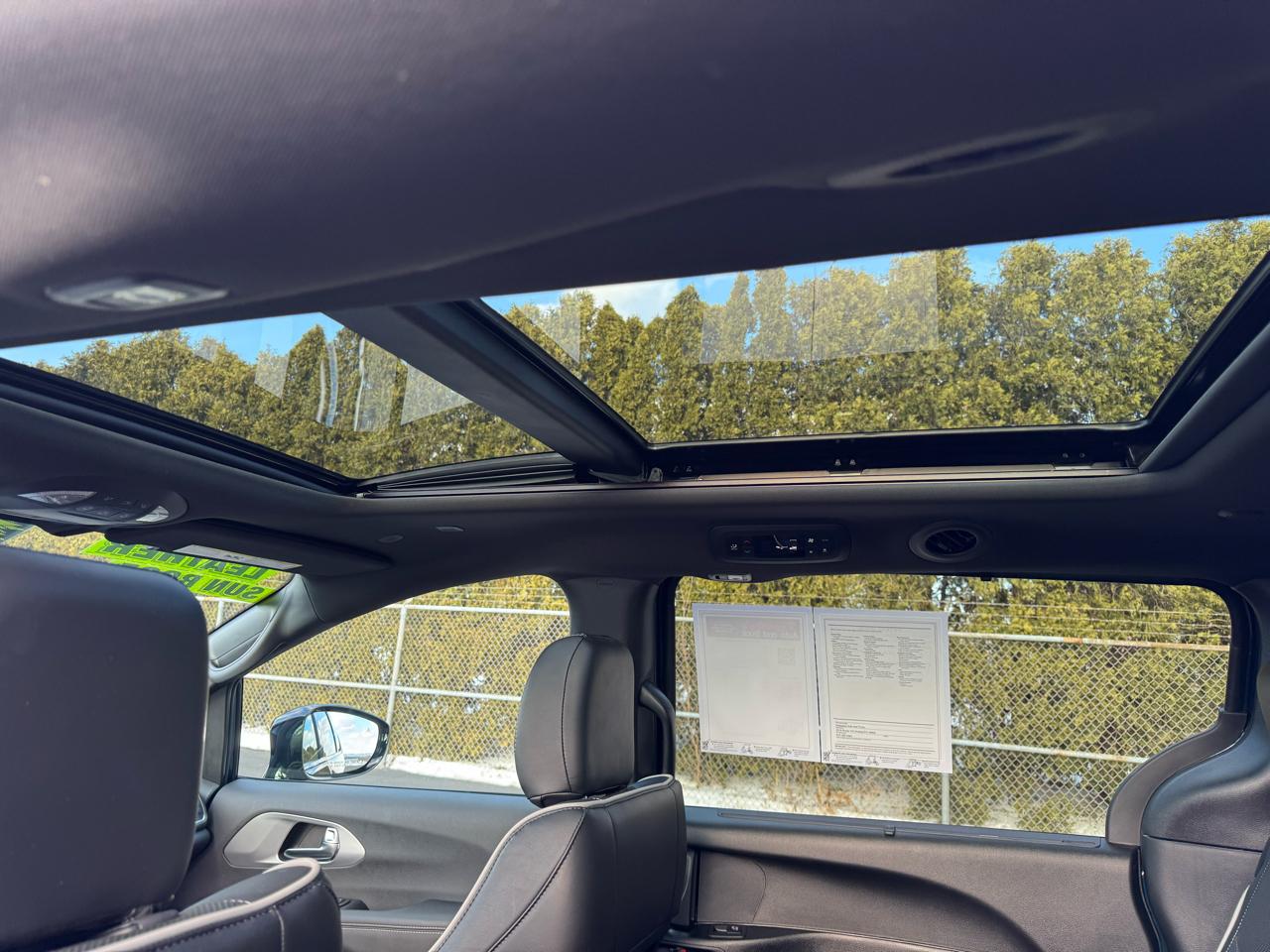 Chrysler Pacifica  2025