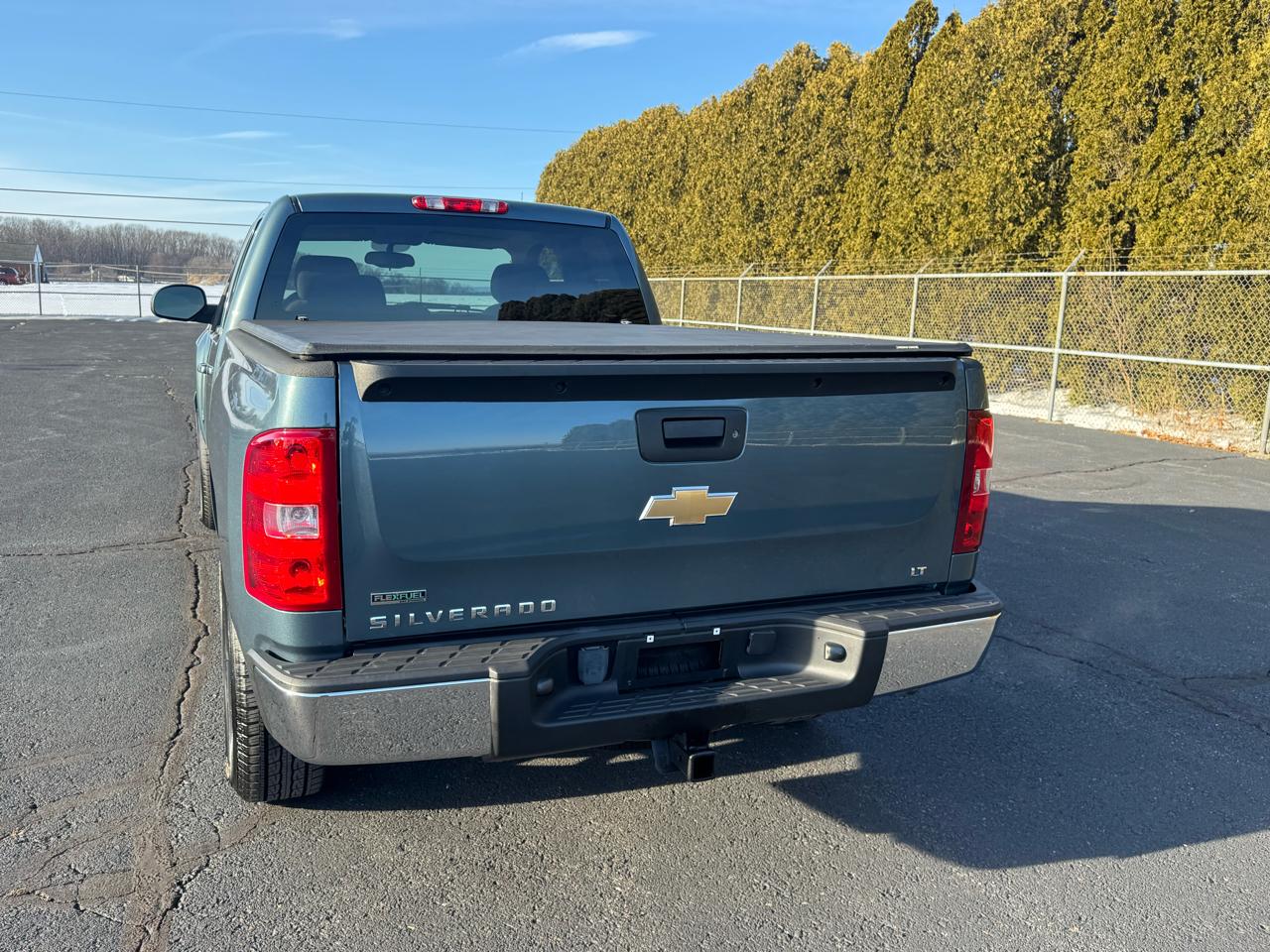 Chevrolet Silverado 1500 LT Ext. Cab Short Bed 4WD 2011
