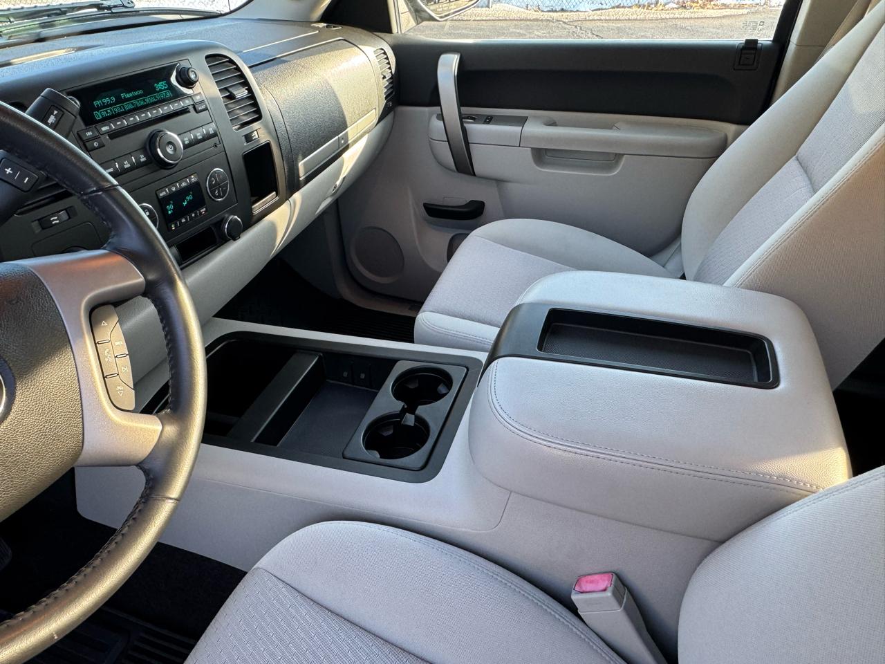 Chevrolet Silverado 1500 LT Ext. Cab Short Bed 4WD 2011