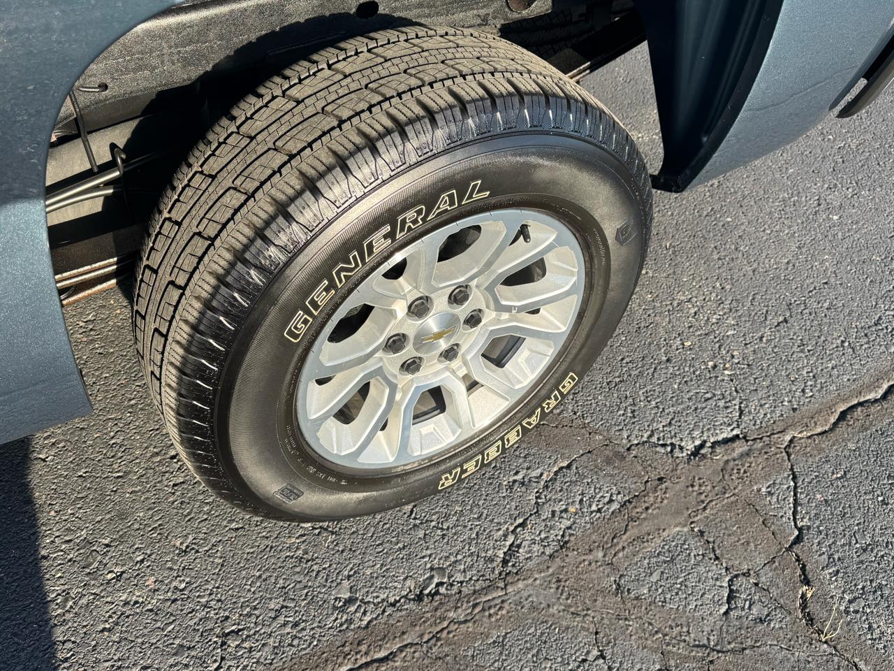 Chevrolet Silverado 1500 LT Ext. Cab Short Bed 4WD 2011