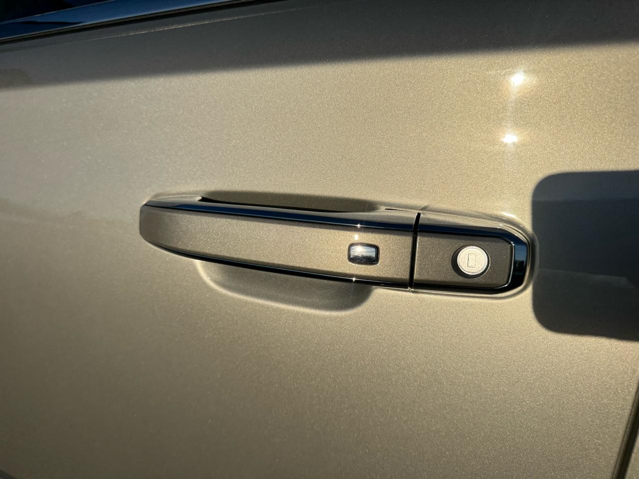 GMC Yukon Denali  2017