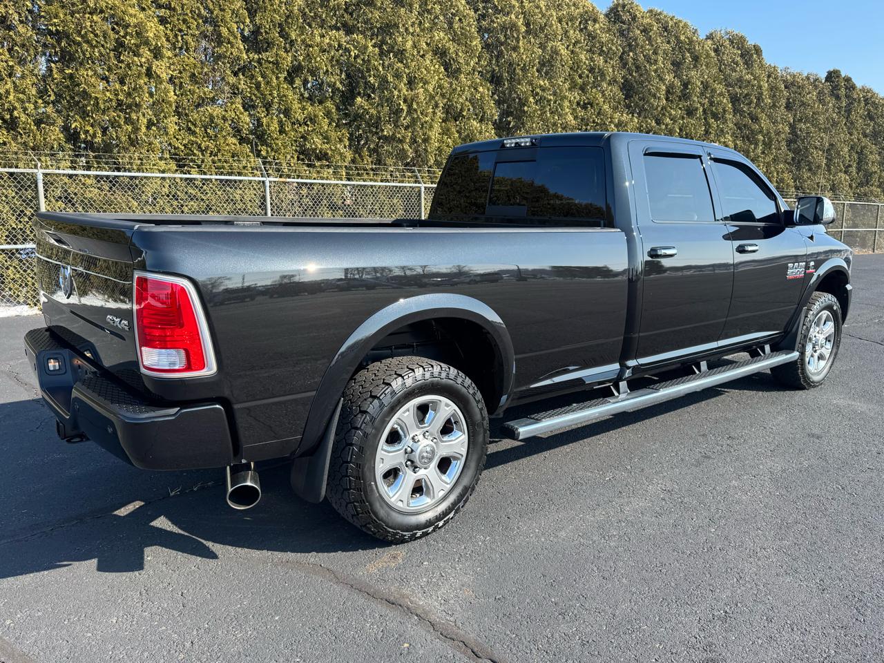 RAM 2500 Laramie Crew Cab LWB 4WD 2016