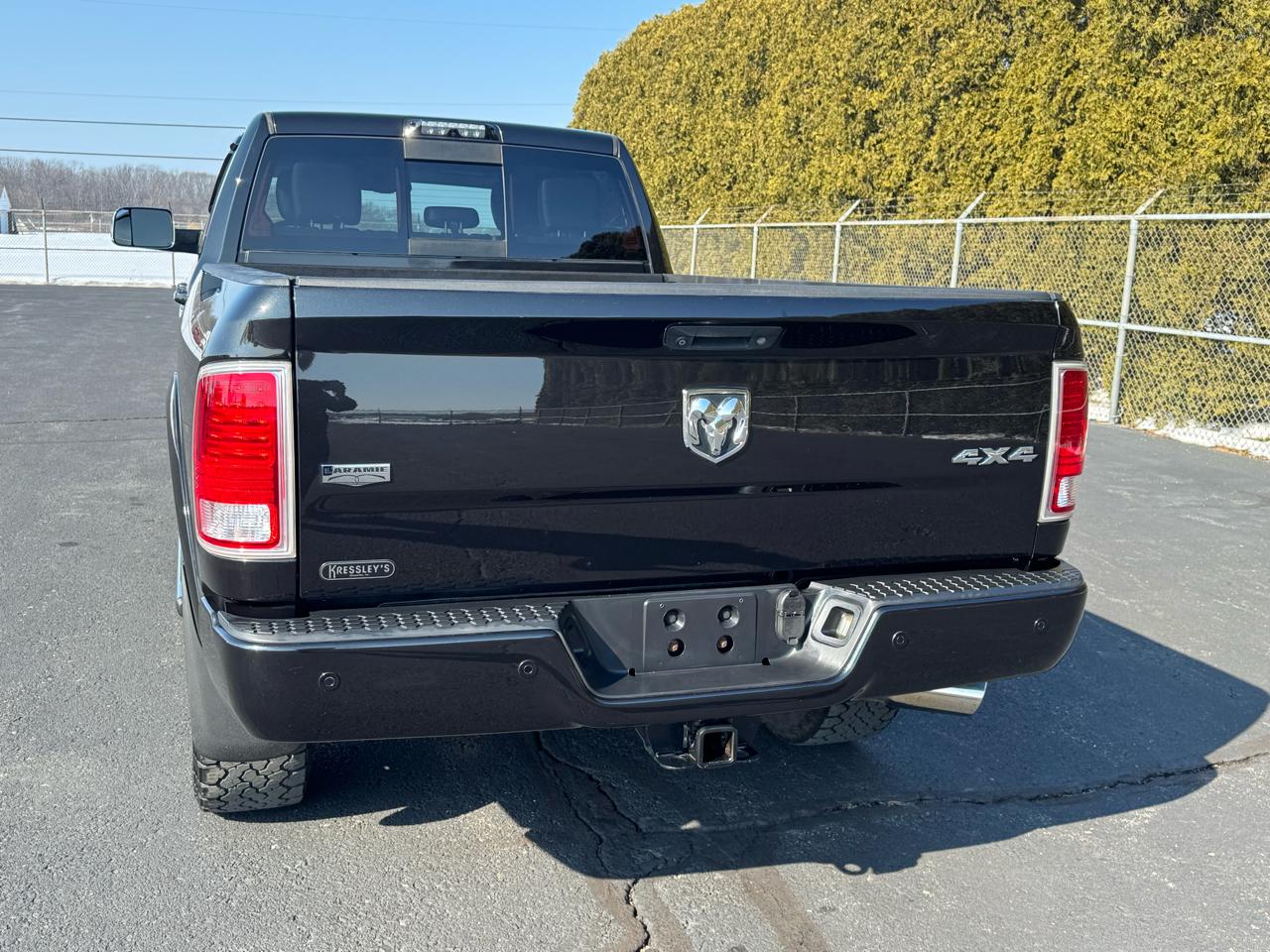 RAM 2500 Laramie Crew Cab LWB 4WD 2016