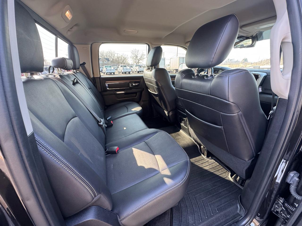 RAM 2500 Laramie Crew Cab LWB 4WD 2016