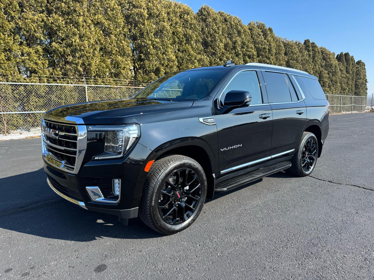 GMC Yukon SLT 4WD 2023