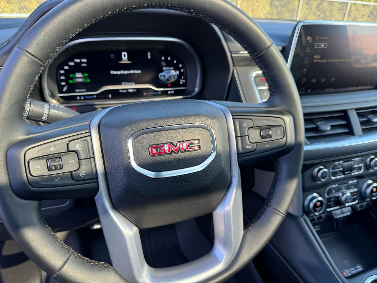 GMC Yukon SLT 4WD 2023