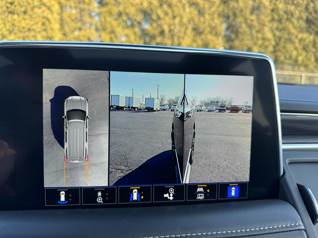 GMC Yukon SLT 4WD 2023