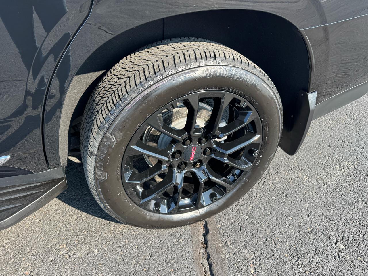 GMC Yukon SLT 4WD 2023