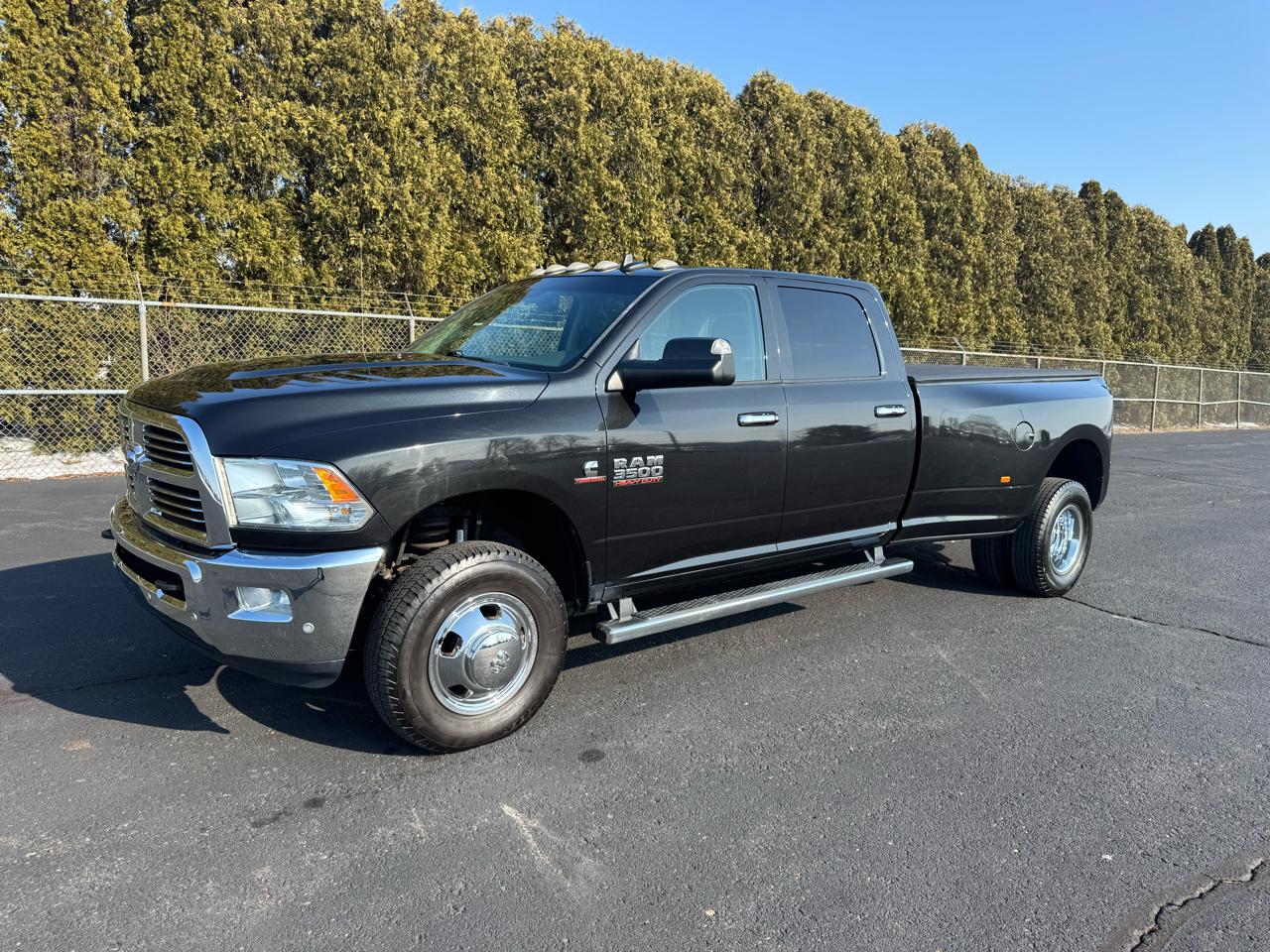 RAM 3500 SLT Crew Cab LWB 4WD DRW 2017