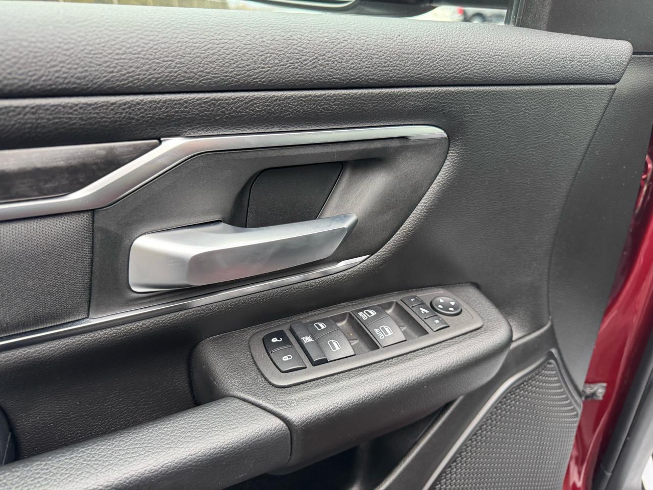 RAM 1500 Big Horn Crew Cab LWB 4WD 2024