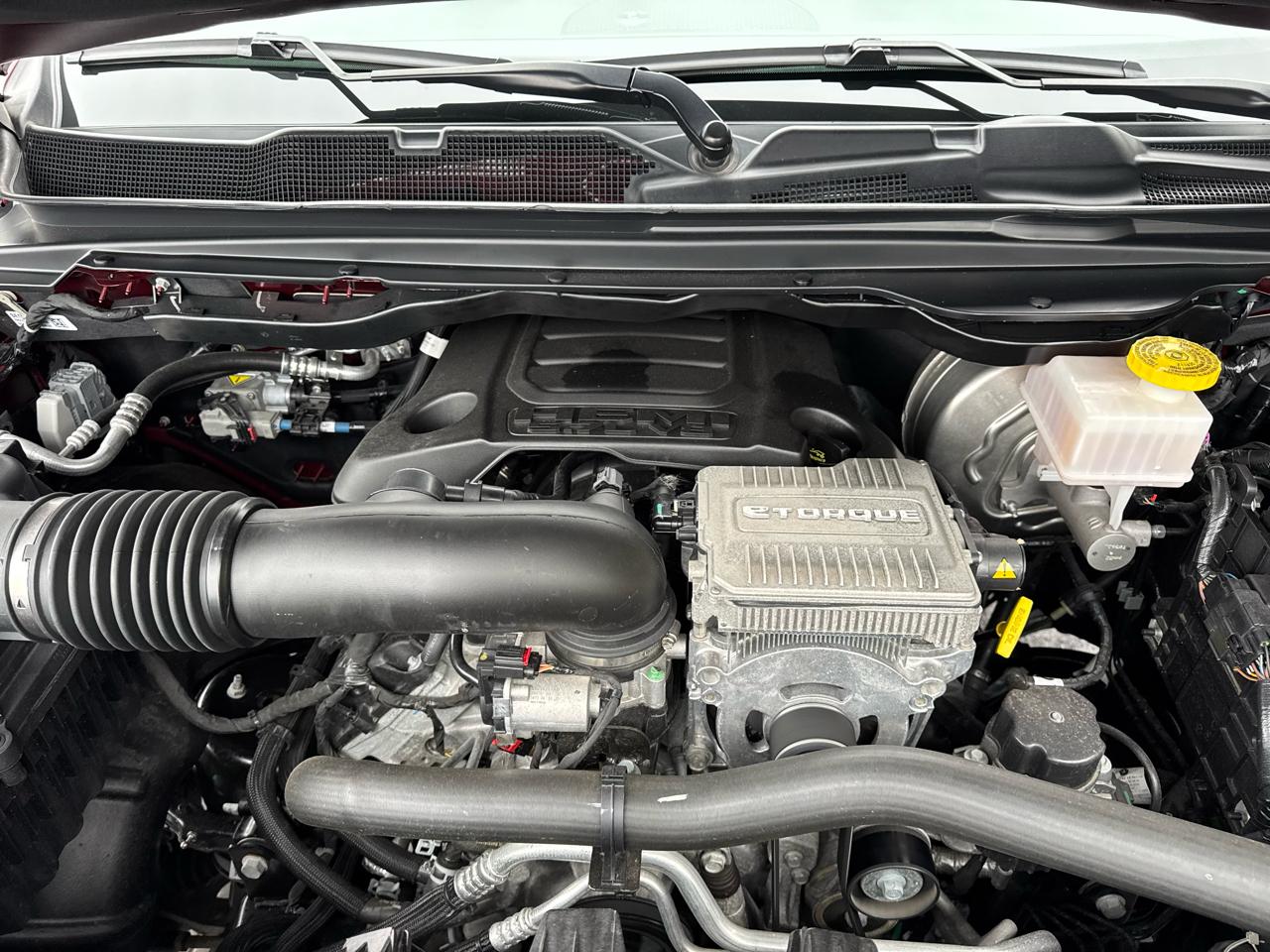 RAM 1500 Big Horn Crew Cab LWB 4WD 2024