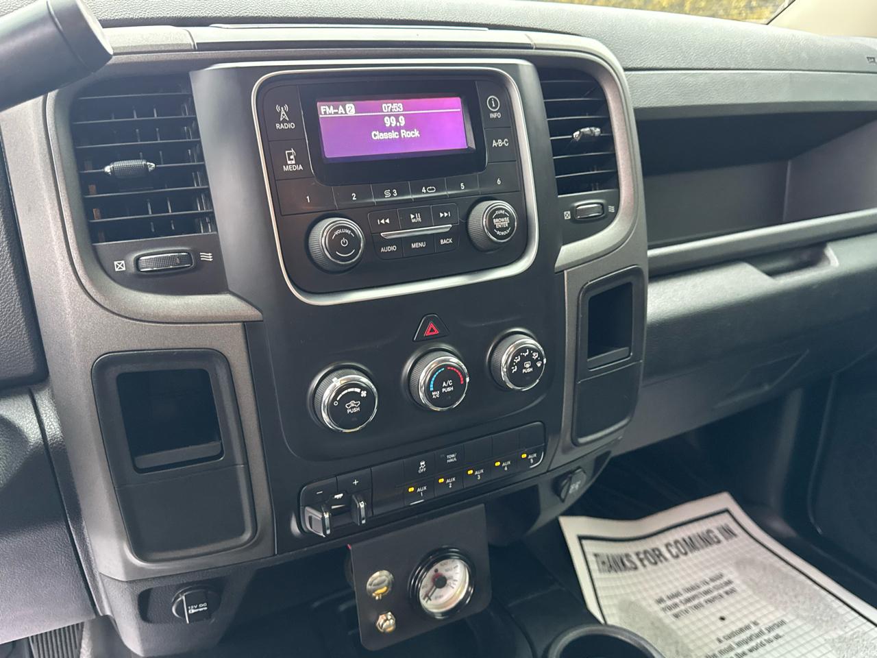 RAM 3500 Regular Cab 4WD DRW 2013