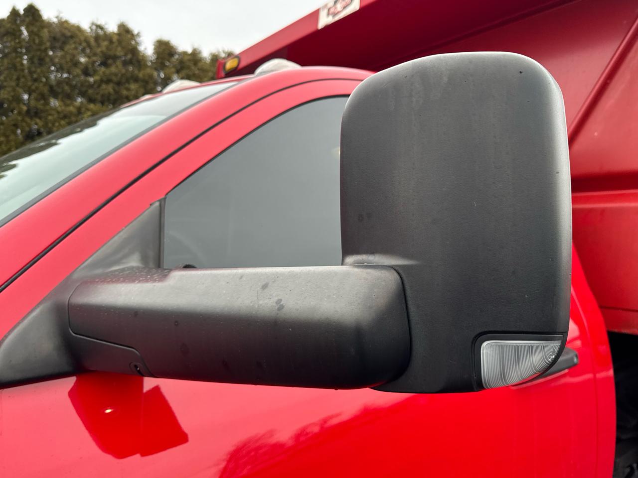 RAM 3500 Regular Cab 4WD DRW 2013