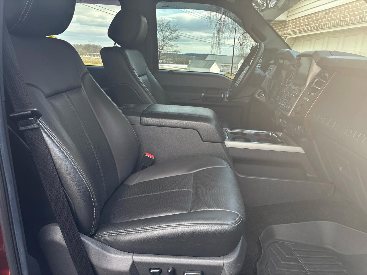 Ford F-250 SD 4WD Crew Cab 172" Lariat 2016