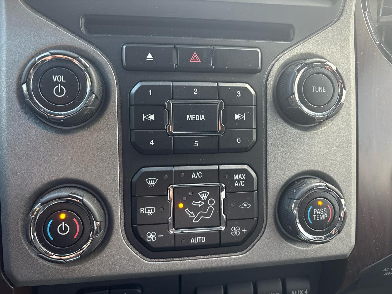 Ford F-250 SD 4WD Crew Cab 172" Lariat 2016