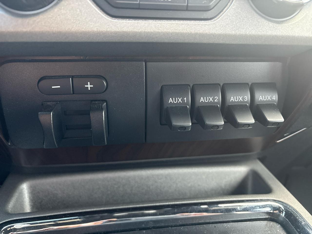 Ford F-250 SD 4WD Crew Cab 172" Lariat 2016