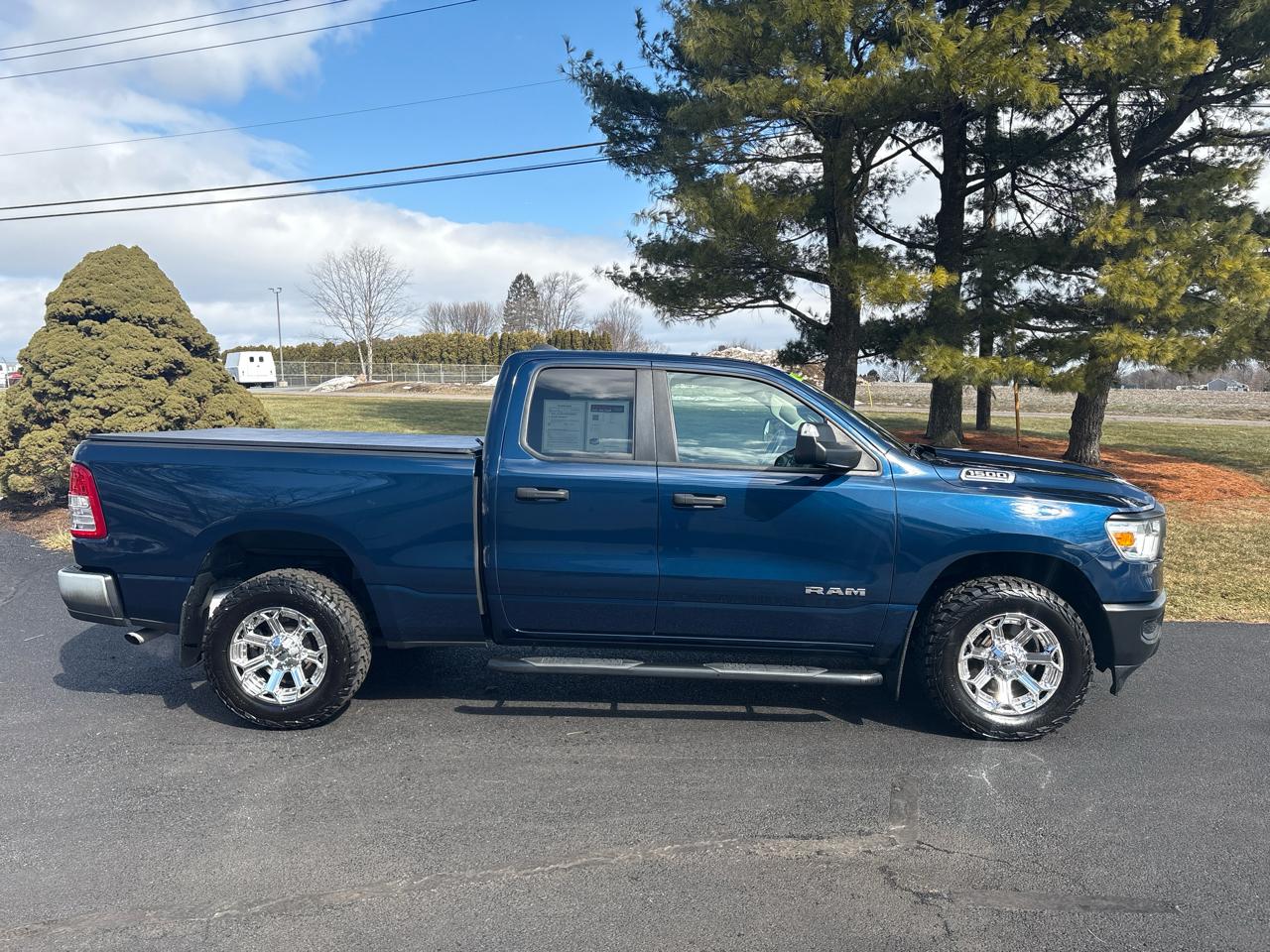 RAM 1500 Tradesman Quad Cab 4WD 2019
