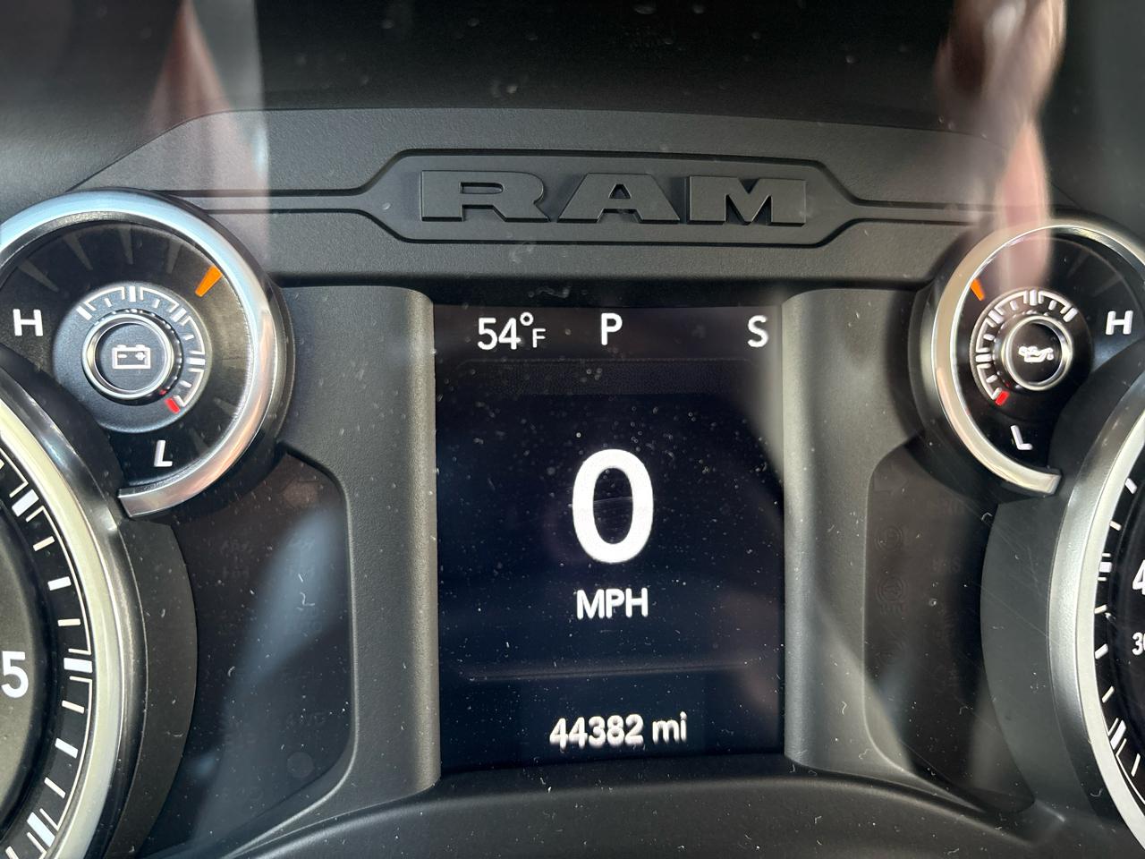 RAM 1500 Tradesman Quad Cab 4WD 2019