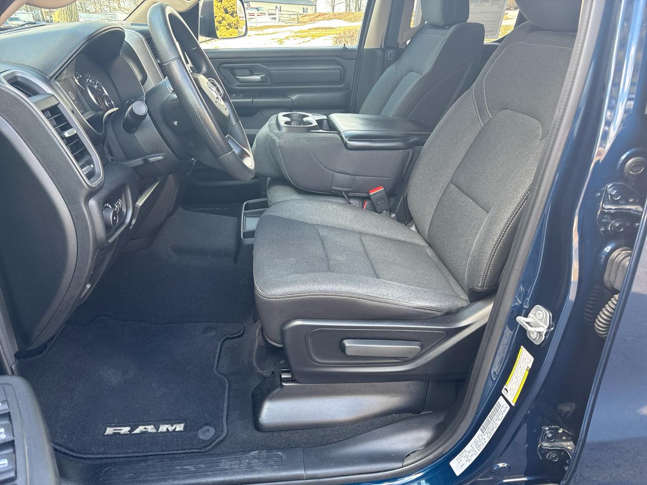 RAM 1500 Tradesman Quad Cab 4WD 2019