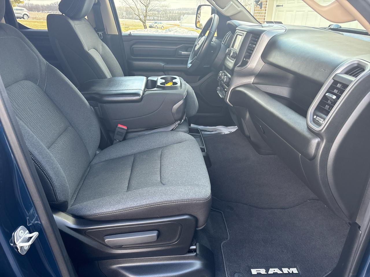 RAM 1500 Tradesman Quad Cab 4WD 2019