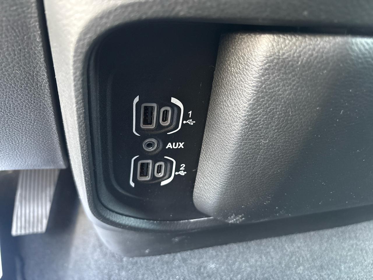 RAM 1500 Tradesman Quad Cab 4WD 2019